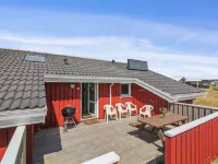 "Asta" - 85m from the Sea