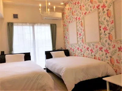 ラ・ロンコントル泉町 みかん横丁 ロープウェー街店周辺のホテル