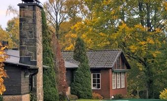 Nature Shelter Hotel