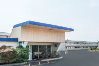 Days Inn by Wyndham Hicksville Long Island Hotels in Hicksville