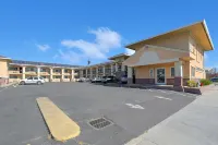 Americas Deluxe Inn- Marysville Hotels in Linda