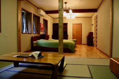 Spa Lodge Redwood Inn Các khách sạn gần Issa Yukari Sato Issa Museum