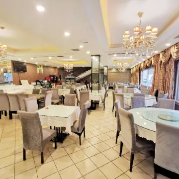 Chengde Shuntianhe Hotel Main Shop