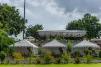 RiverView Tent Resort Hotels near Nilkanthdham Poicha