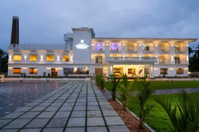 Mariyalayam Munroe Island Residency Hotels near AVM Complex