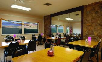 Americas Best Value Inn and Suites College Station