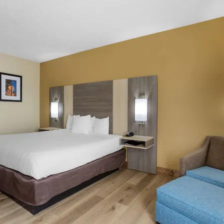 Best Western Plus Springfield Airport Inn