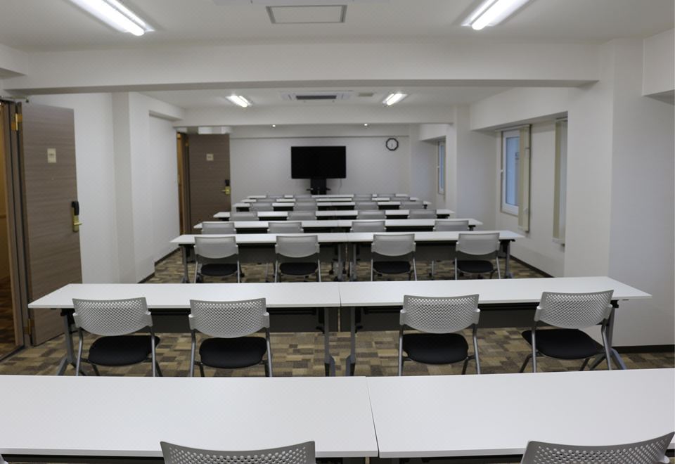 토요코 인 후지산 오타츠키-역의 깔끔한 객실 내부 이미지