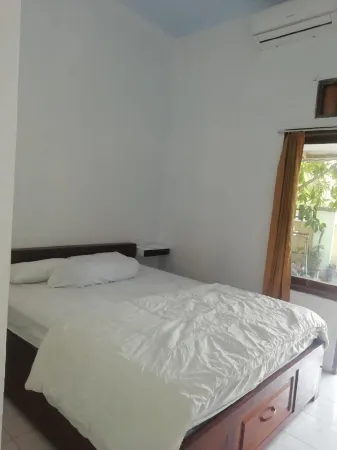 Chloe Homestay Kebalenan