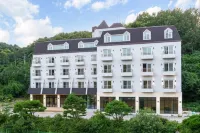 Gapyeong Staygojae 325 Riverview Resort (Near Seoul, Friendly Nature) Cheongpyeong Station附近的飯店