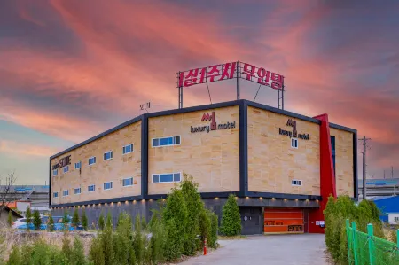 Yeongcheon Some Self Check-in Motel Отели рядом с достопримечательностью «Auno Feliz Glamping»