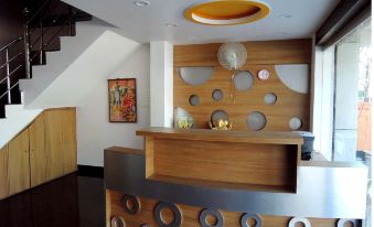 Hotel Sunshine - Housity