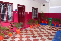 Pari Muthu Vilas (Temple View Inn) Hotels in Chidambaram
