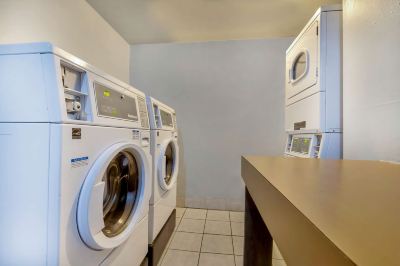 クリーニングサービス モテール 6 オシュコシュの写真