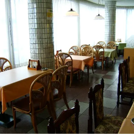 Central Hotel