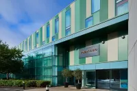 Courtyard London Gatwick Airport Hotels in Copthorne