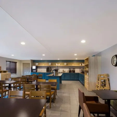 Country Inn & Suites by Radisson, Marion, IL