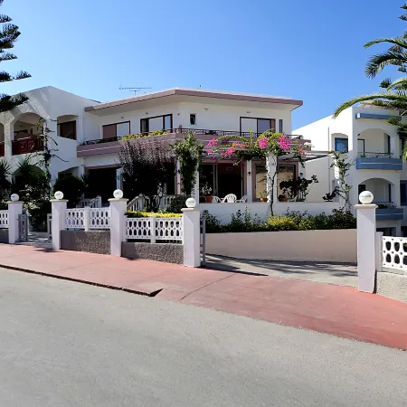 Apollon Hotel Apartments