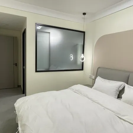 A Jingyesi Apartment (Shuangfeng Road)