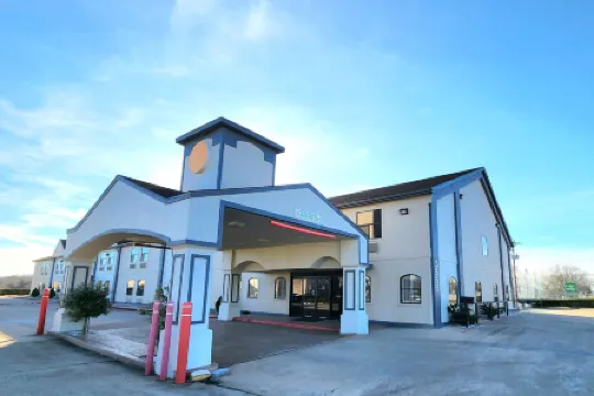 Days Inn by Wyndham Rosenberg