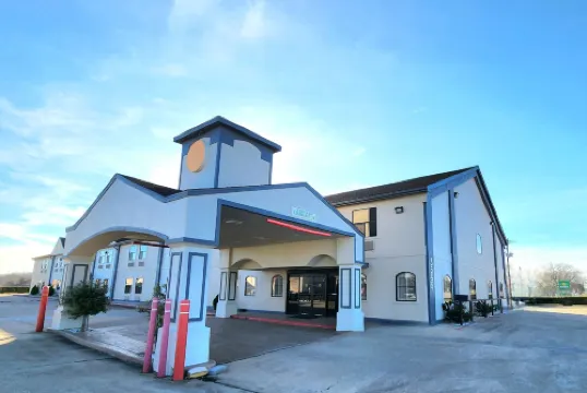 Days Inn by Wyndham Rosenberg