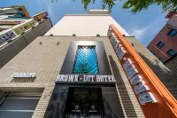 Brown Dot Hotel Pungam Branch Hotels in der Nähe von World Cup Stadium