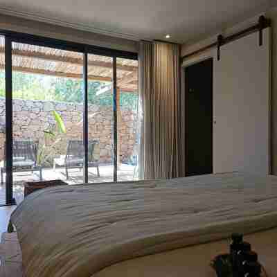 Les Suites Du Maquis Rooms