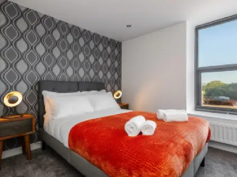 อพาร์ตเมนต์ 3 ห้องนอน 2 ห้องน้ำส่วนตัว ขนาด 100 ตร.ม. – จี ครอส