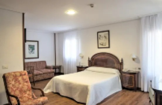 Hotel Museo Los Infantes - Mountain view