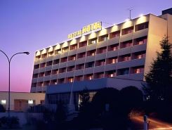 โรงแรมเจอาร์ โบโลญญา เกต 7