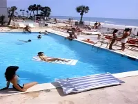 Ocean Plaza Motel - pantai