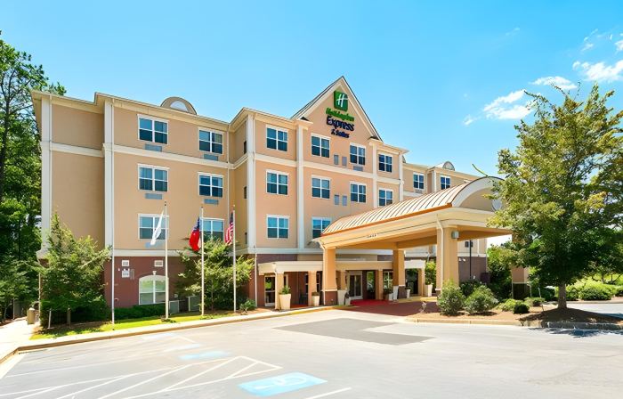 Holiday Inn Express & Suites LAGRANGE by IHG