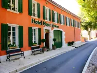 Hôtel Restaurant Notre Dame Hôtels à : Collobrières