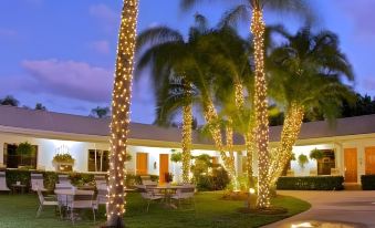 Captiva Beach Resort (Open Private Beach Access)