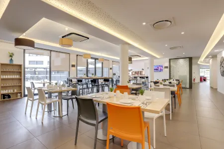 All Suites Appart Hôtel | Bordeaux - Pessac Отели в г. Пессак