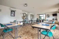 Campanile Brive la Gaillarde Ouest Hotels in Varetz