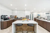 Staybridge Suites DAWSON CREEK by IHG - พร้อมอาหารเช้า