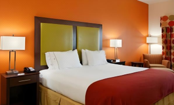Holiday Inn Express & Suites FLORENCE NORTHEAST by IHG