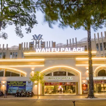 Hotel WAH FU Отели рядом с достопримечательностью «Стадион Фу Тхо»