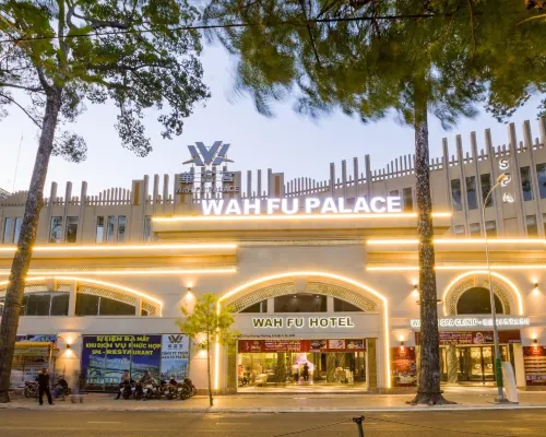 Hotel WAH FU Hoteles cerca de Distrito 8