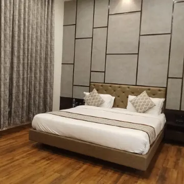 Kingdom Waterpark & Resort