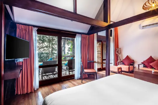 ห้องสวีทคาโนปี พร้อมสระว่ายน้ำ