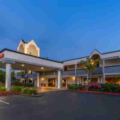 Best Western Plus Wine Country Inn  Suites Hotel Exterior