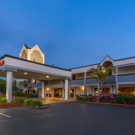 Best Western Plus Wine Country Inn  Suites