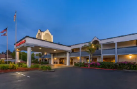 Best Western Plus Wine Country Inn  Suites