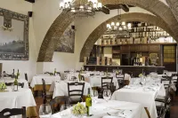 Castello Banfi - Il Borgo - Relais et Chateaux Hôtels à : Civitella Paganico