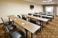 Holiday Inn Express & Suites East Lansing Hotels in Lansing