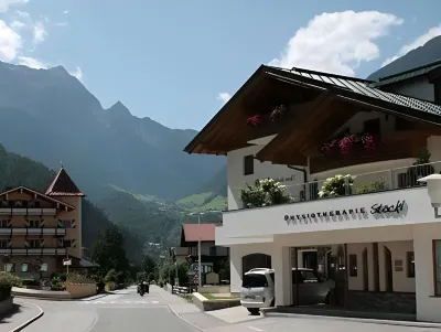 Hotel & Suites Glück Auf Hotels in Tux