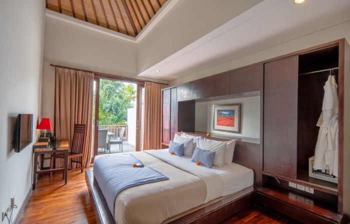 Backpacker Lodge