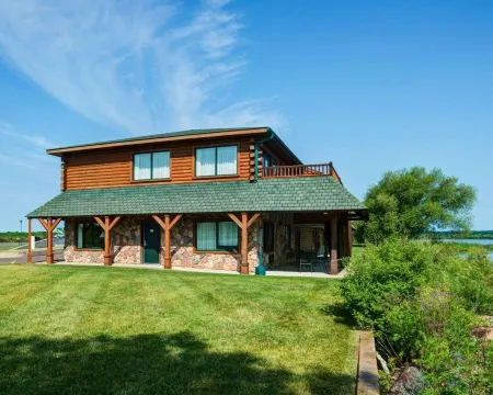 Quality Inn Ashland - Lake Superior Отели в г. Бейвью